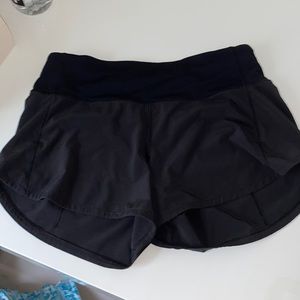 black lululemon speed up 4”